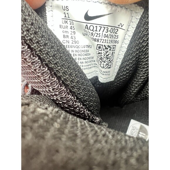Athletic_Shoes